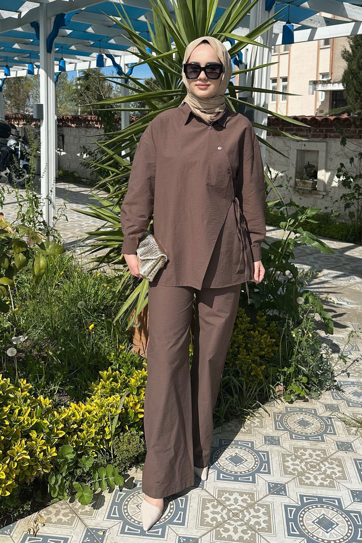 DÜGMELİ BAGLAMALI TAKIM 31-2250 - KAHVERENGİ