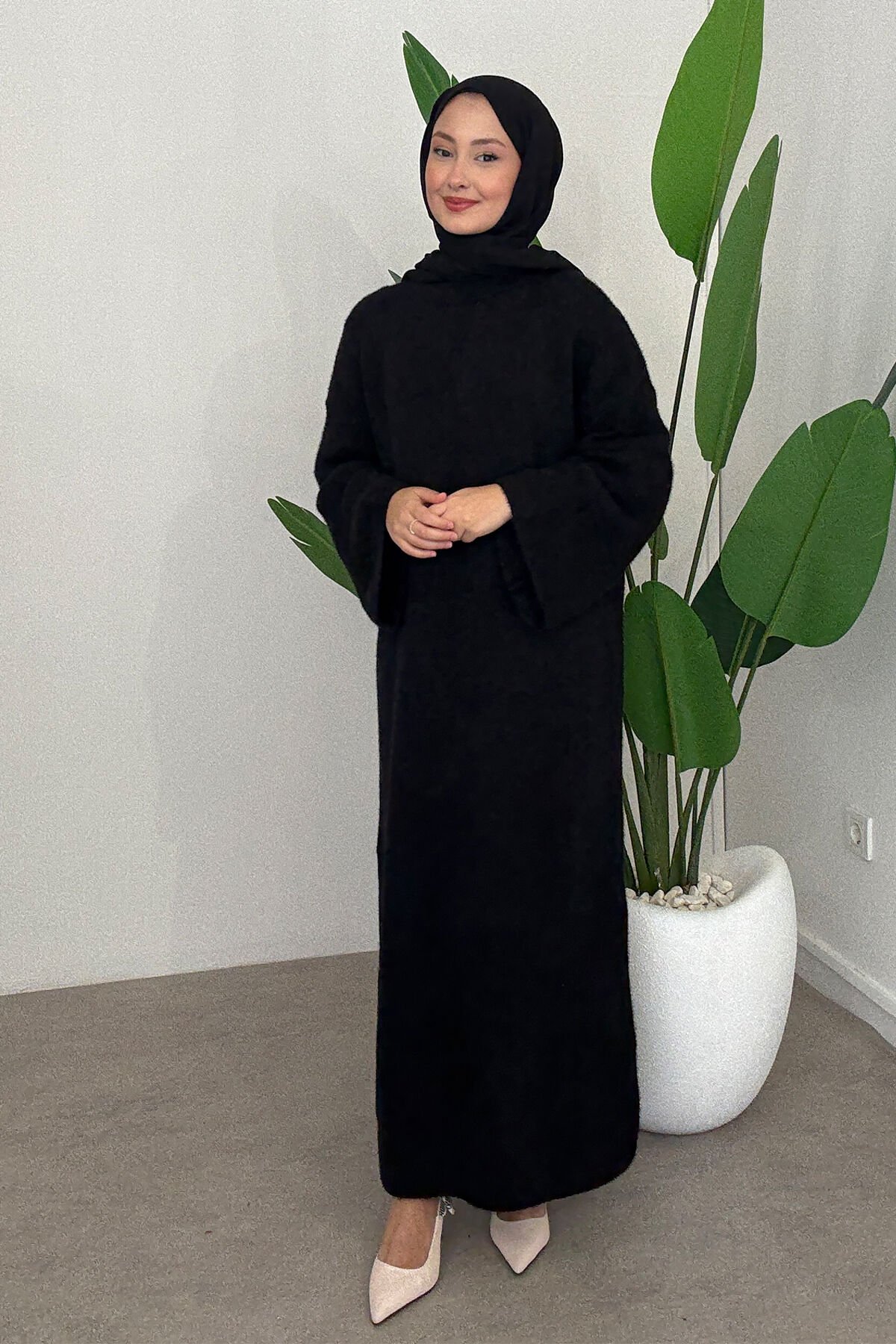 SAÇAKLI TRİKO ELBİSE 67-1902 - SİYAH