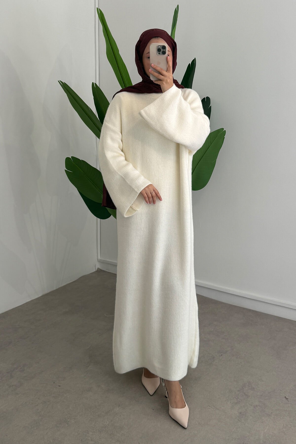 SAÇAKLI TRİKO ELBİSE 67-1902 - EKRU