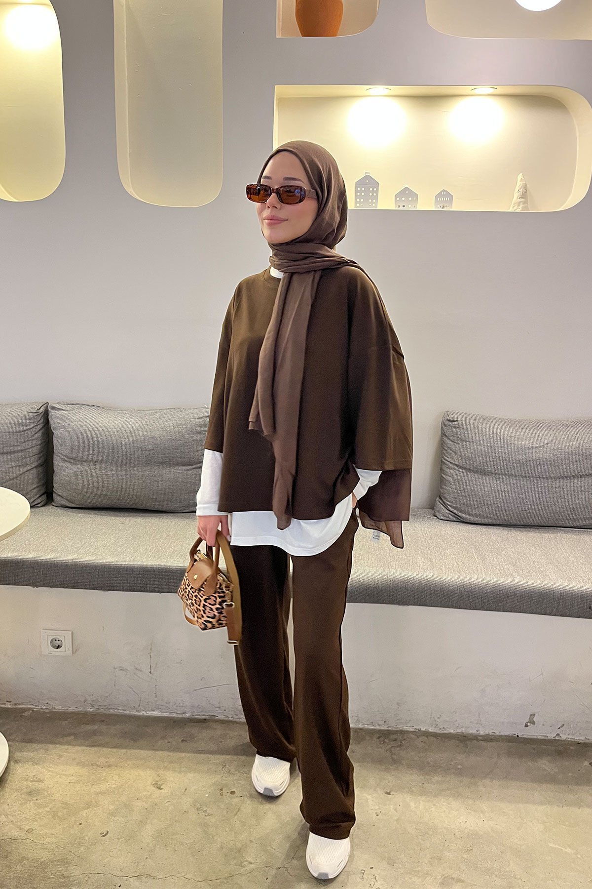 İçlikli Oyşo Takım 9-52837 - KAHVERENGİ